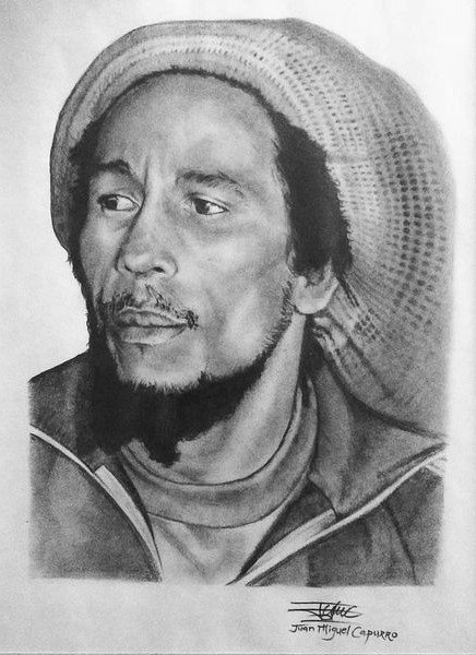 Retrato realista a lápiz